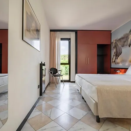 Hotel Granduca & Parking 4*